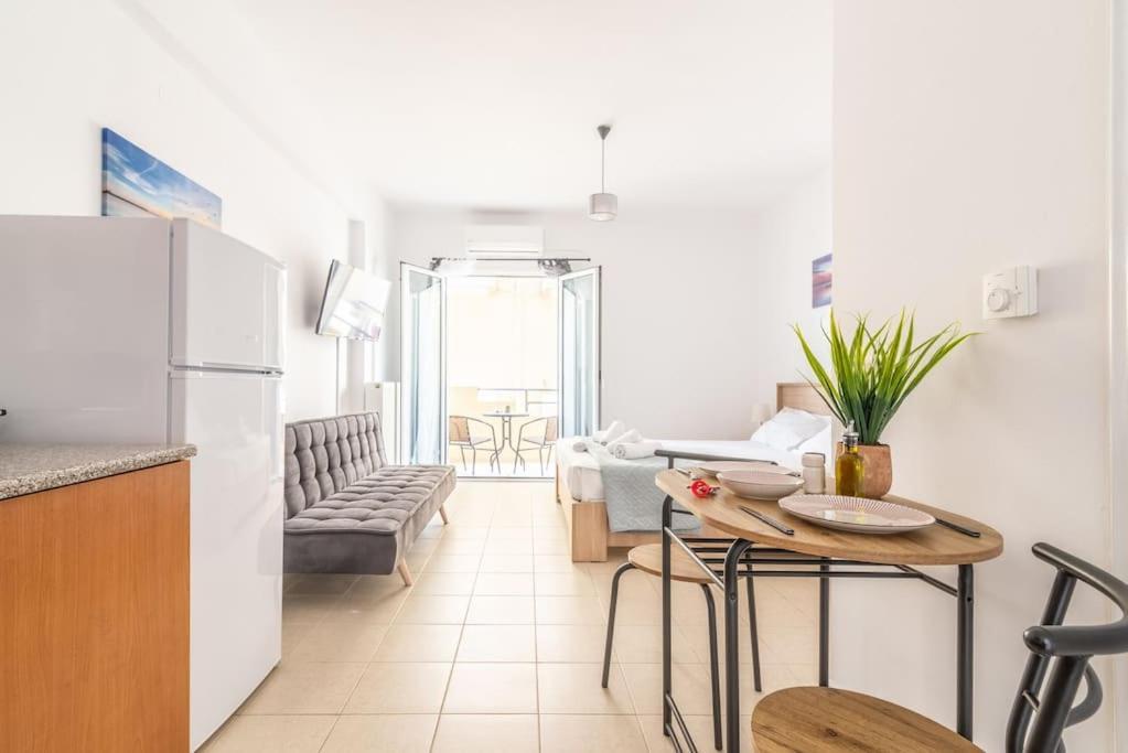 Urban Apt Next University 11 이라클리온 외부 사진