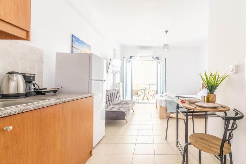 Urban Apt Next University 11 이라클리온 외부 사진